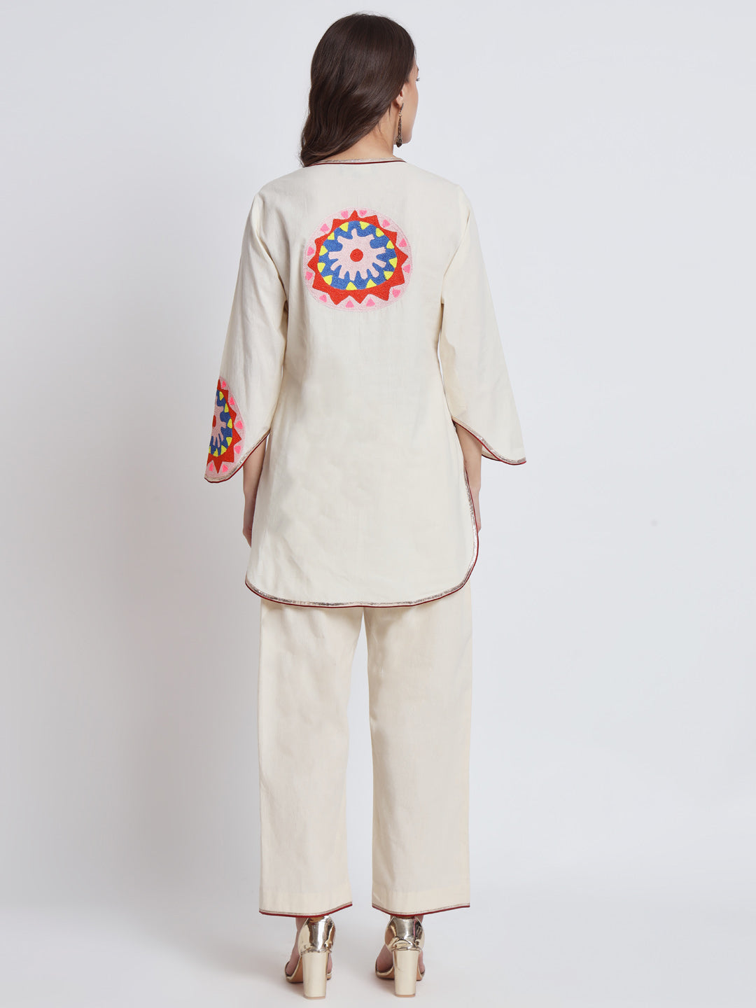 White Organic Cotton Kurta Set with  Circular Embroidery