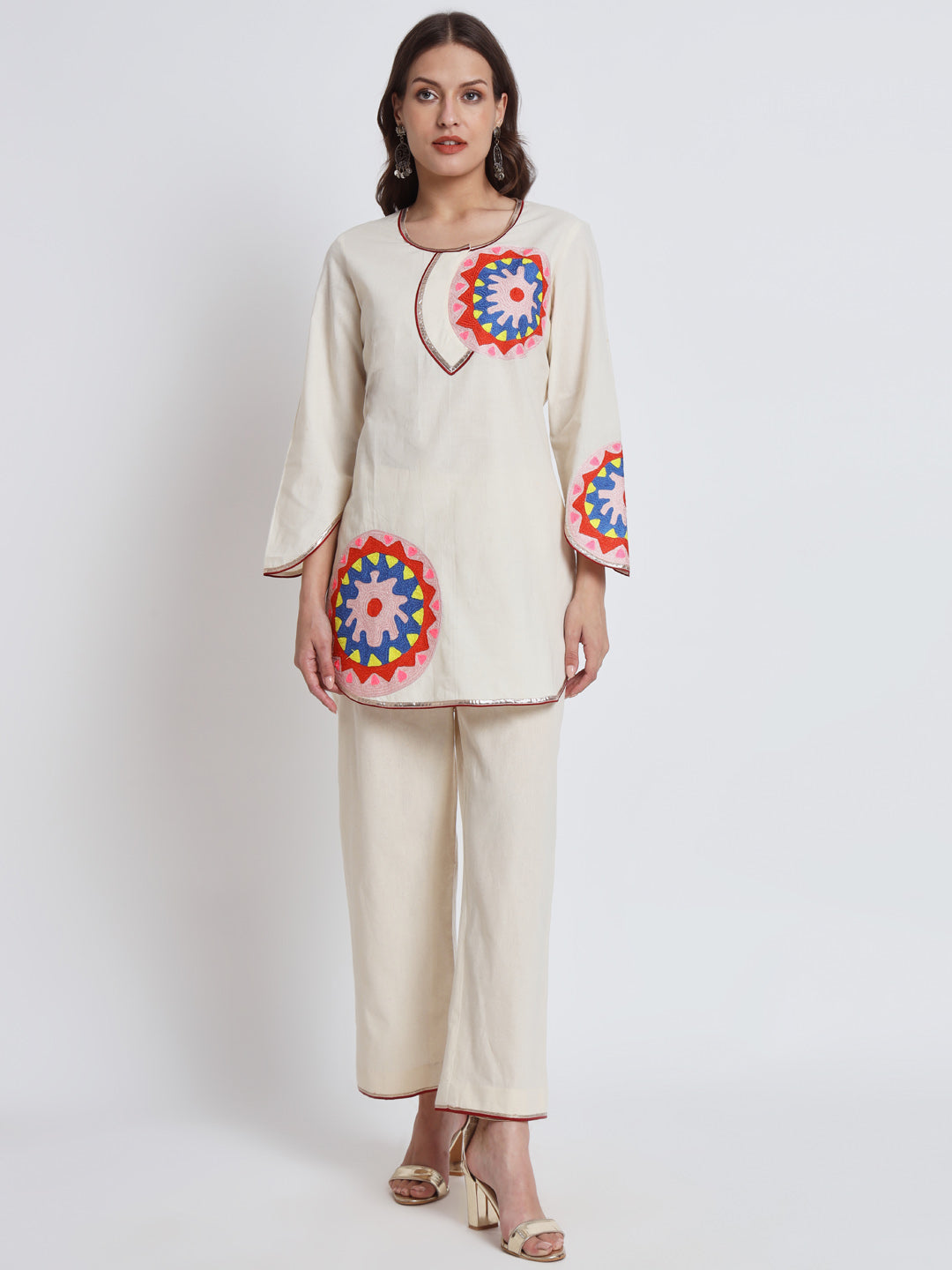 White Organic Cotton Kurta Set with  Circular Embroidery