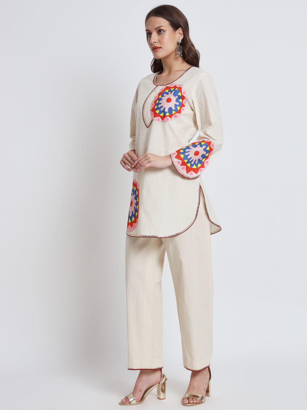 White Organic Cotton Kurta Set with  Circular Embroidery