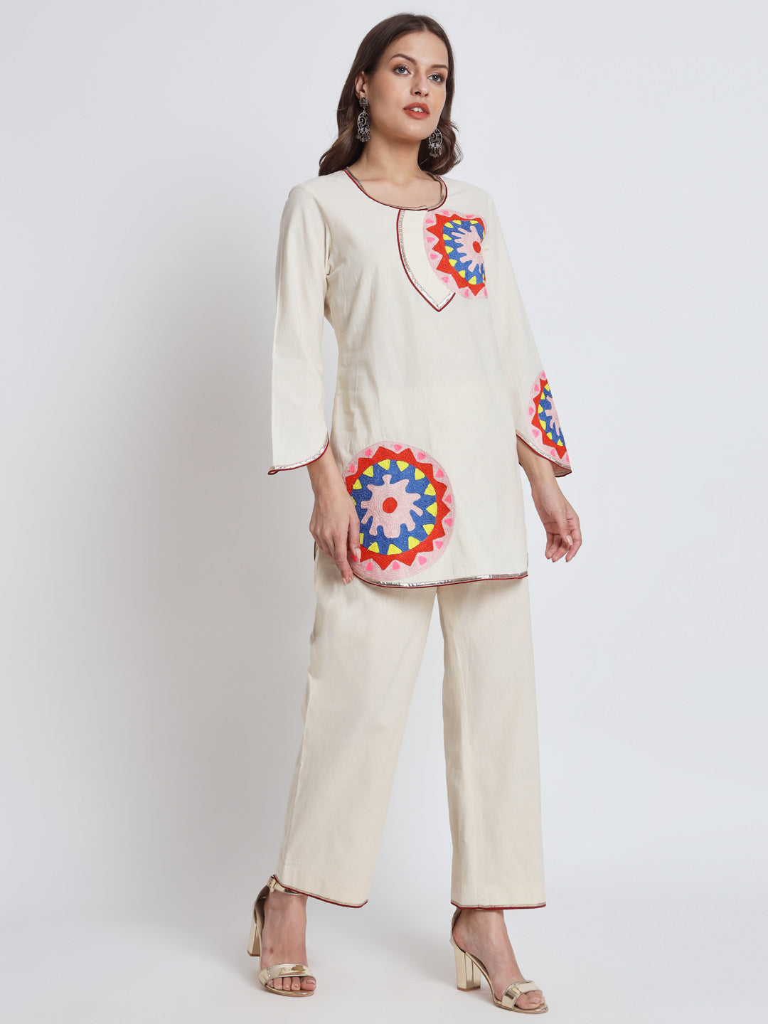 White Organic Cotton Kurta Set with  Circular Embroidery