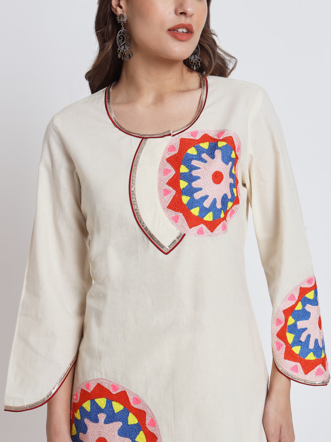 White Organic Cotton Kurta Set with  Circular Embroidery