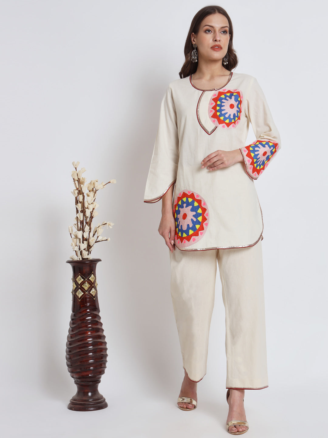 White Organic Cotton Kurta Set with  Circular Embroidery