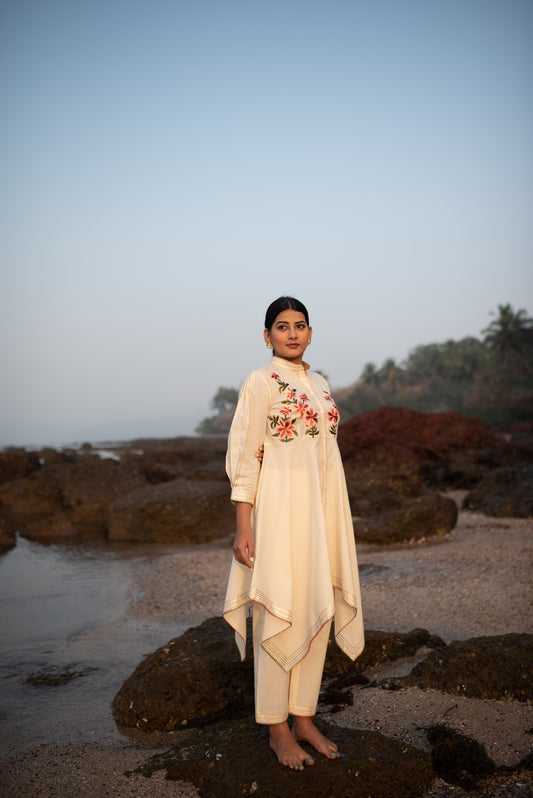 Saira Ivory Kurta Set
